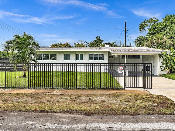 3rd image of 19500 NW 1st Ct