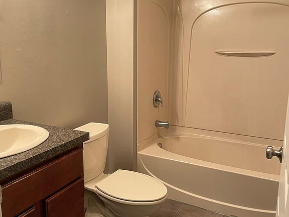 4th image of 1746 N Carnegie Ave #6A