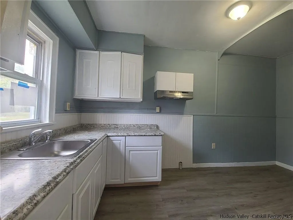 2 bed, $1,550 — Photo 4