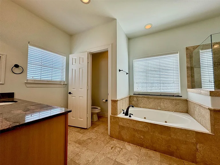4507 Crawford St — Photo 30