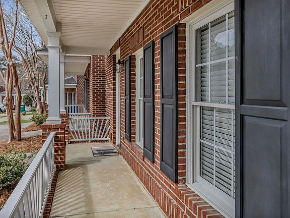 3rd image of 223 Ivy Park Ln
