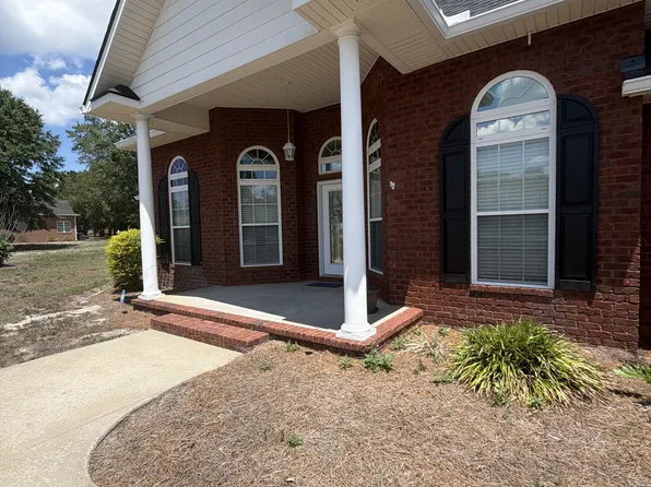 107 Portmere Dr, Jesup, GA 31546