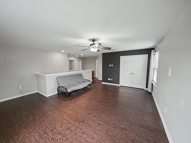 9406 Copperway — Photo 29