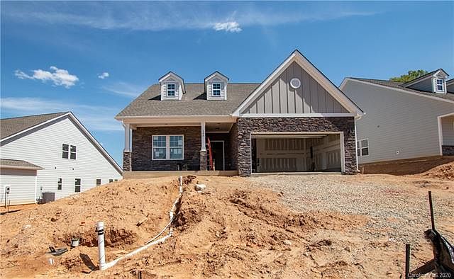 1st image of 146 Canada Dr #4B