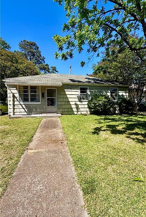 1st image of 228 Forsythe St