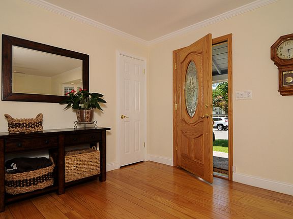 2nd image of 4547 Laurelwood Way