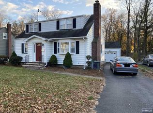 572 Grove St, Ridgewood, NJ 07450