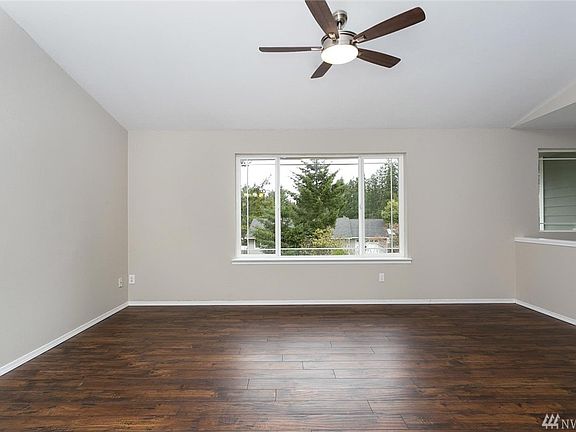 4th image of 9014 144th Street Ct NW