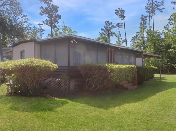 110 Clark St, Wewahitchka, FL 32465