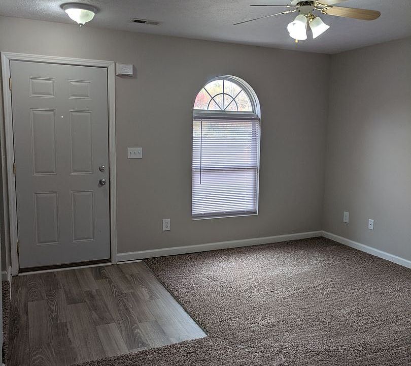 2nd image of 1622 S Curry Pike #8511047