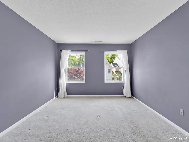 16 Maple St #20 — Photo 13