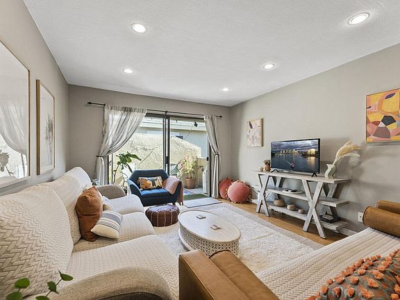 3rd image of 4647 Pico St Floor 4-ID1035849P