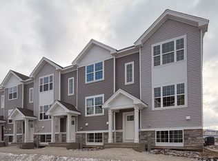 6530 Linden Trl E, Wonder Lake, IL 60097