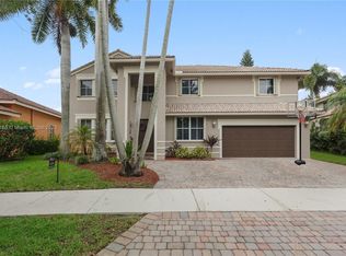 3888 Heron Ridge Ln, Weston, FL 33331