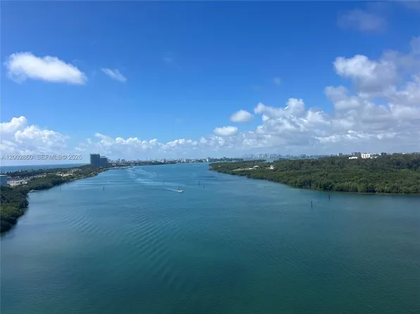 300 Bayview Dr, Sunny Isles Beach, FL