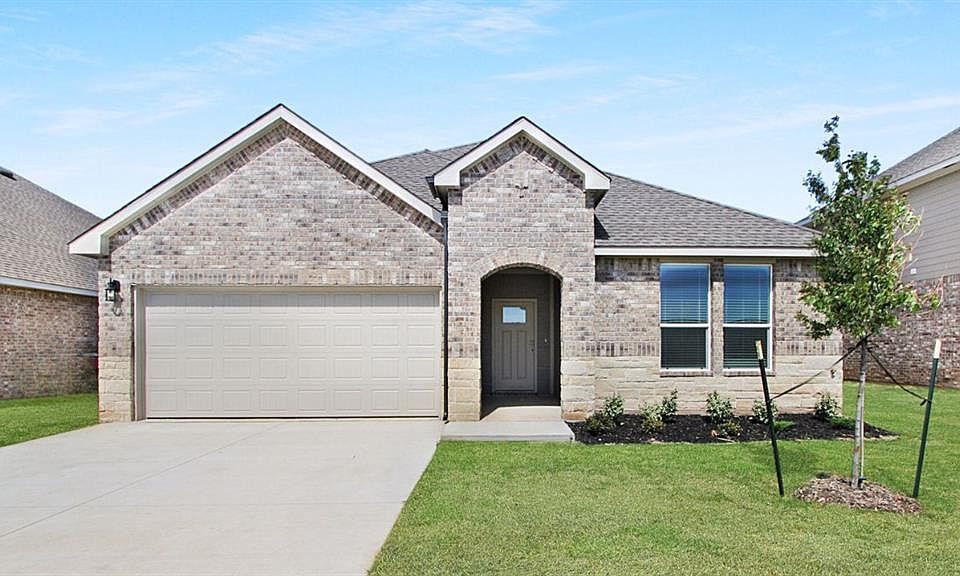 1st image of 11704 SW 29th Ter