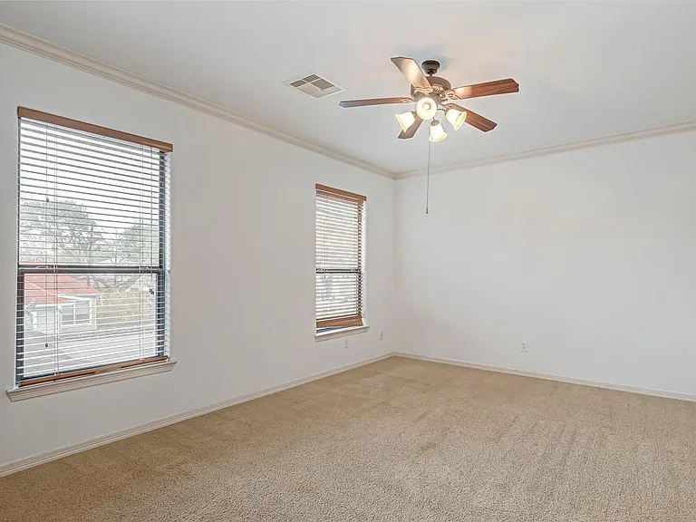 3218 Westridge St — Photo 32