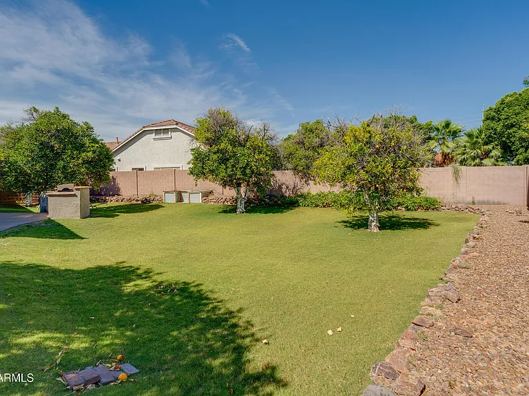 4335 E Fox Cir — Photo 59