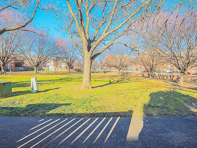 748 McHenry St #1B — Photo 8