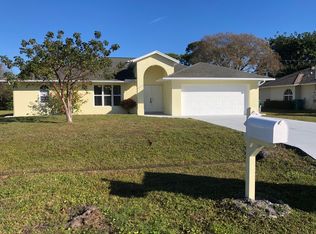 2285 SE Trillo St, Pt Saint Lucie, FL 34952