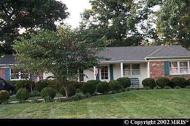Beautiful raised rambler - Cul-de-sac location!  Great Value!