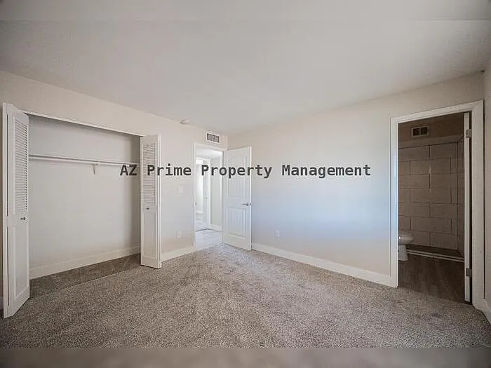 5849 S College Ave — Photo 15