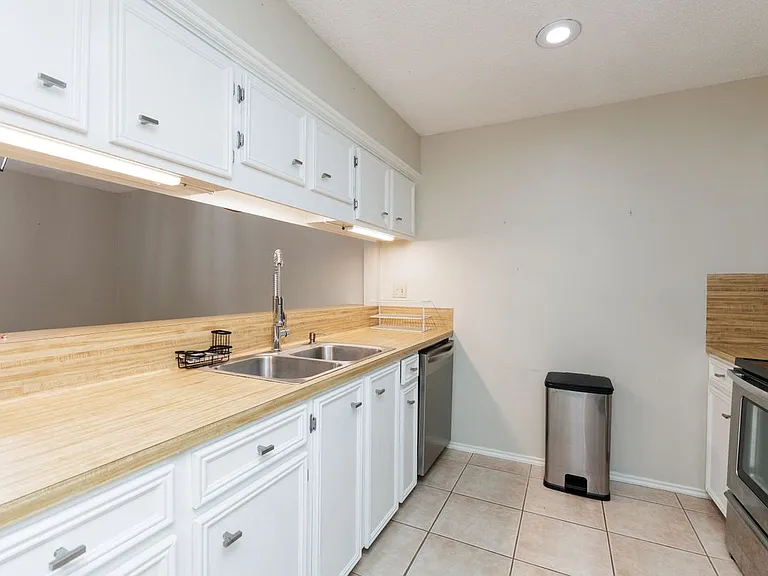 13656 Teague Ln #62 — Photo 8