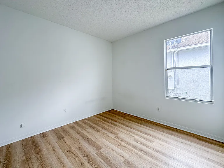 402 Sunset View Dr — Photo 11