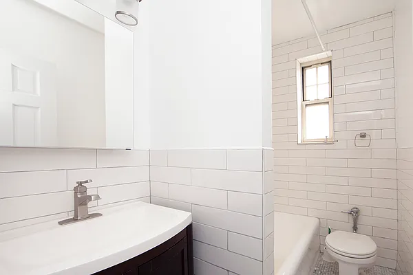 Rented by R New York | media 27