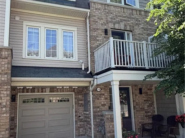 7 Sirente Dr #11, Hamilton, ON L9A 0B4
