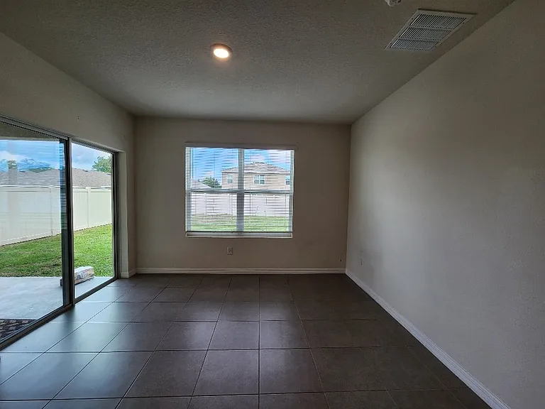 2448 Knight Island Dr — Photo 10