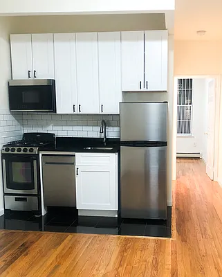 Rented by City Connections Realty | media 1