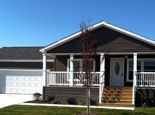 244 Riviera Dr, Lapeer, MI 48446