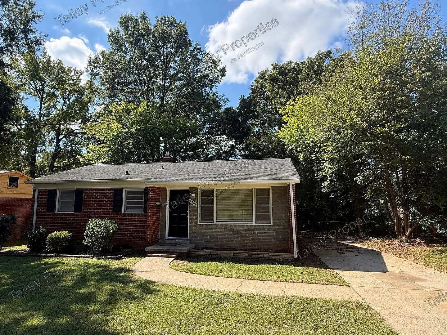 3 bed, 2.0 bath, 1196 sqft, $1,699 — Photo 1