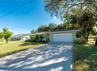 62 Bunker Ln, Rotonda West, FL 33947
