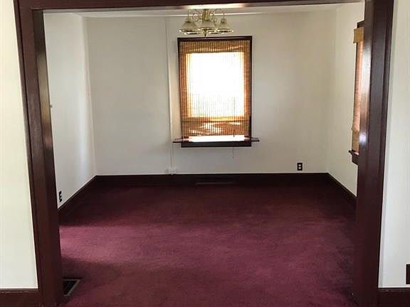 4th image of 312 Spruce Dr