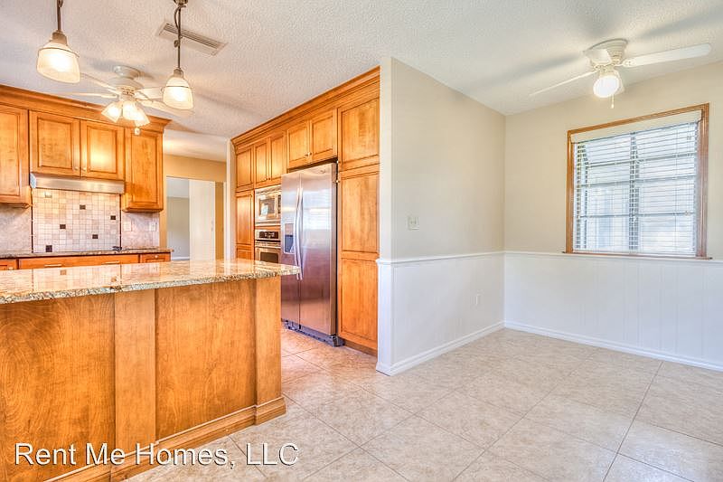 1st image of 153 Deer Lake Cir