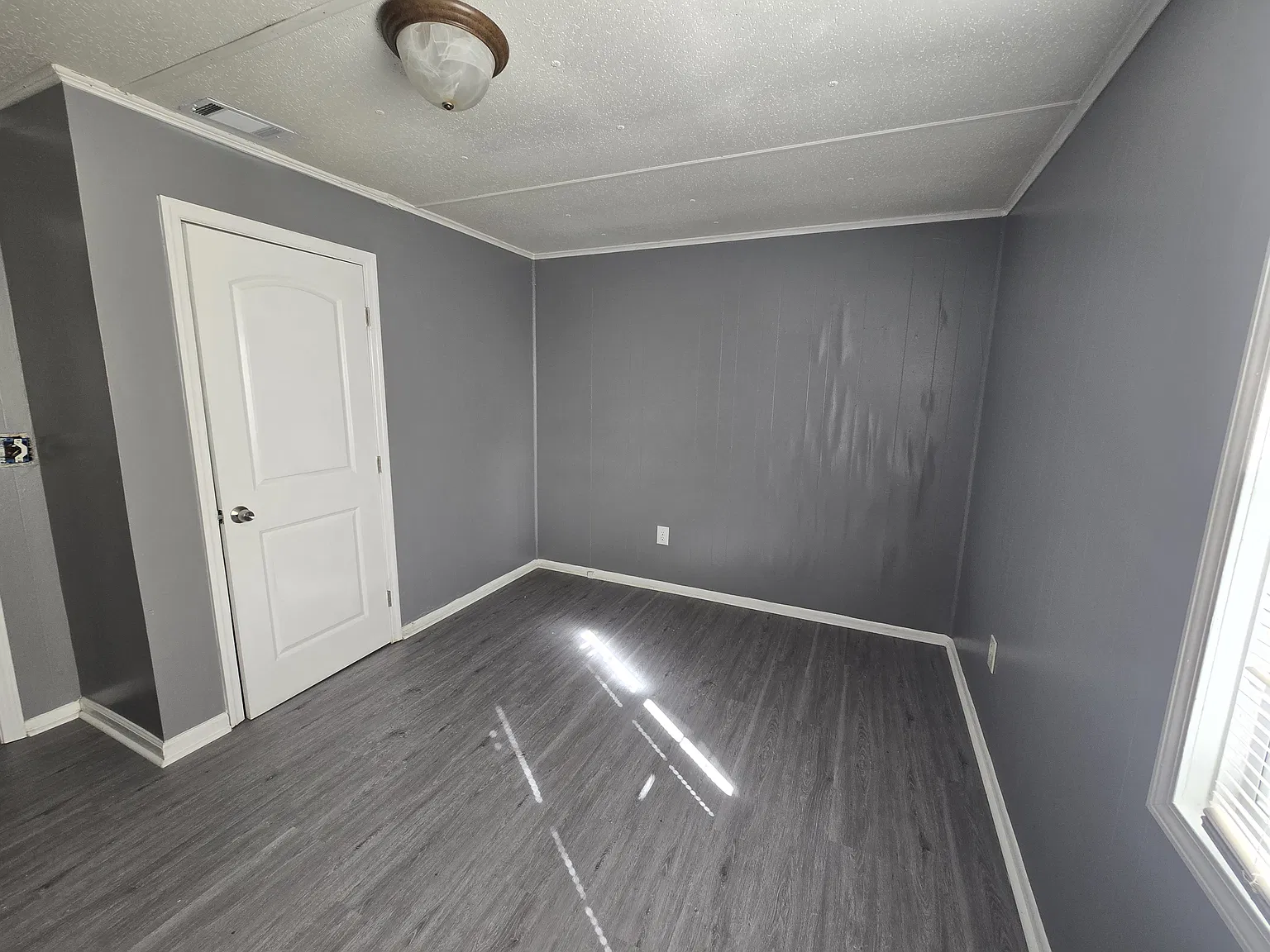 4 bed, 1.5 bath, 1200 sqft, $1,475 — Photo 4