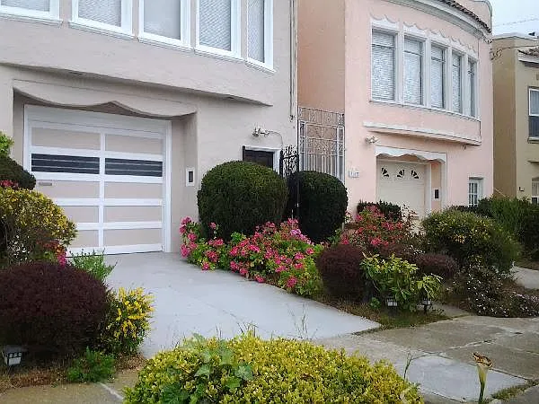 3 bed, 1.5 bath, 1900 sqft, $5,940 — Photo 3