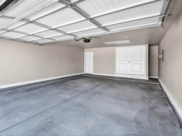 13712 Avenue S — Photo 19