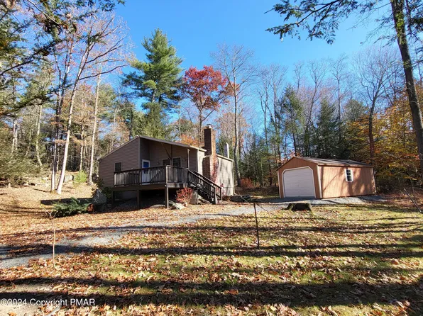 191 Sportsmen Dr, Cresco, PA 18326