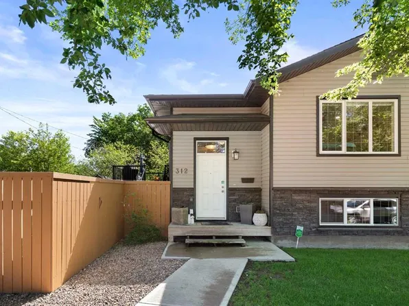 312 W 4th Ave NW, Medicine Hat, AB T1A 1Z1