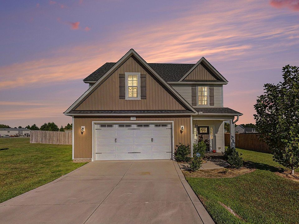 1st image of 152 Briar Den Ct