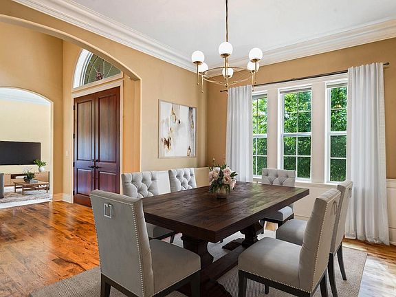 5th image of 4690 Bradon TRAIL E E