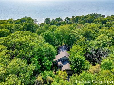 8985 Lakeshore Dr, West Olive, MI, 49460