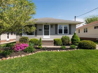 13175 McCracken Rd, Garfield Heights, OH 44125