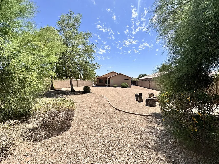 9138 W Ross Ave — Photo 34