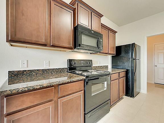 4th image of 11138 Panther Ct