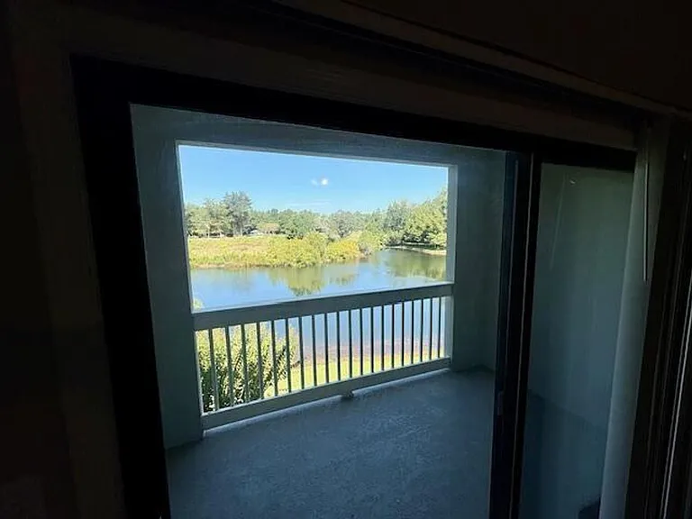 406 Westlake Ct — Photo 20