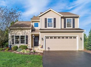 625 Norfolk Sq N, Pickerington, OH 43147